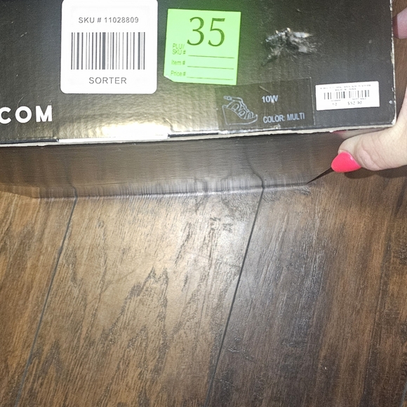 GORGEOUS Embroidered Torrid Wedge 10W - Picture 3 of 3